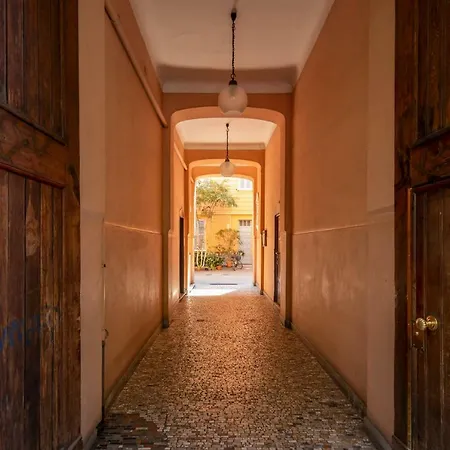 Bronzetti Apartment *