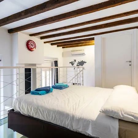 Bronzetti Apartment Milan